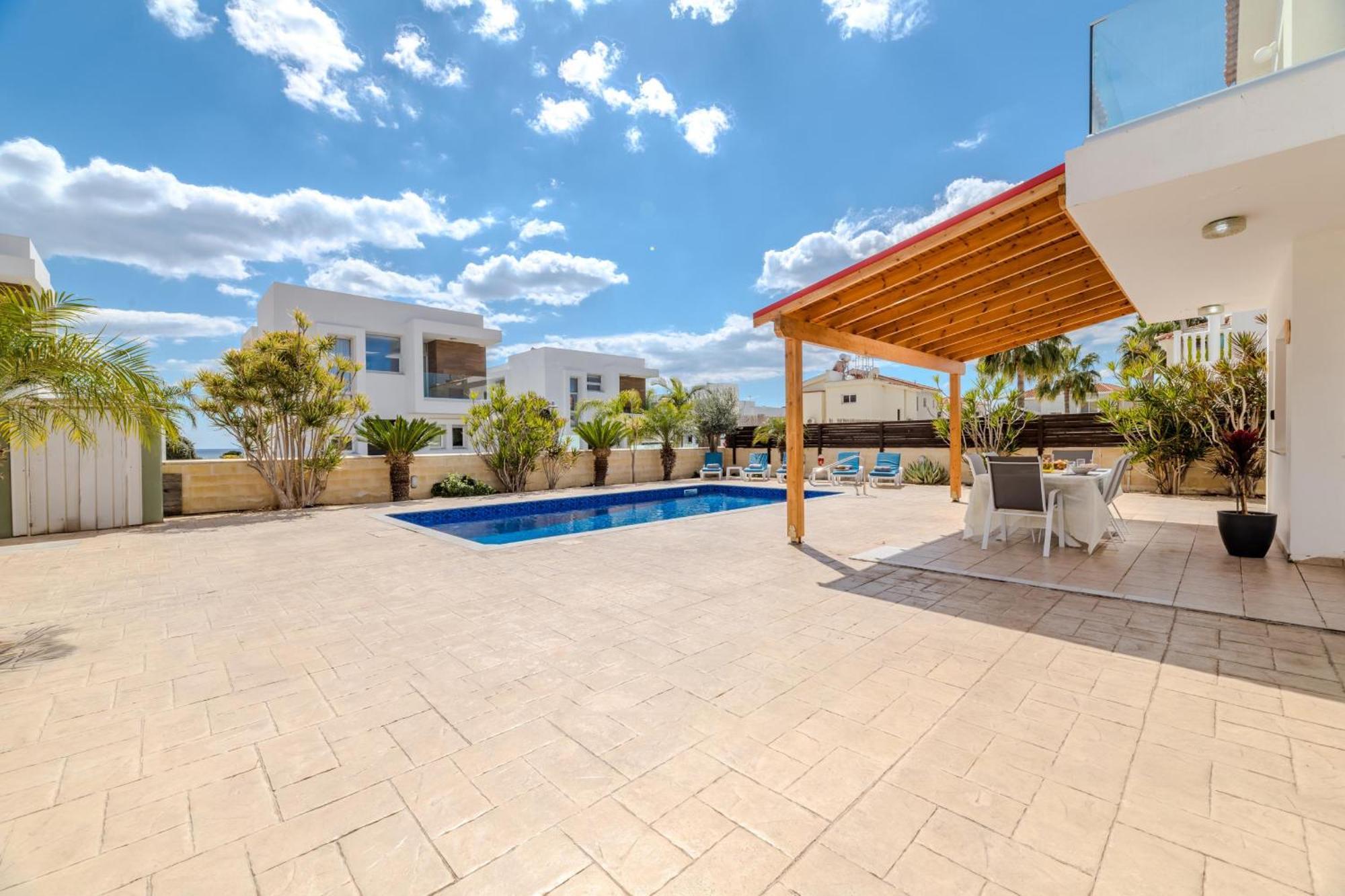 Villa Marika Heights